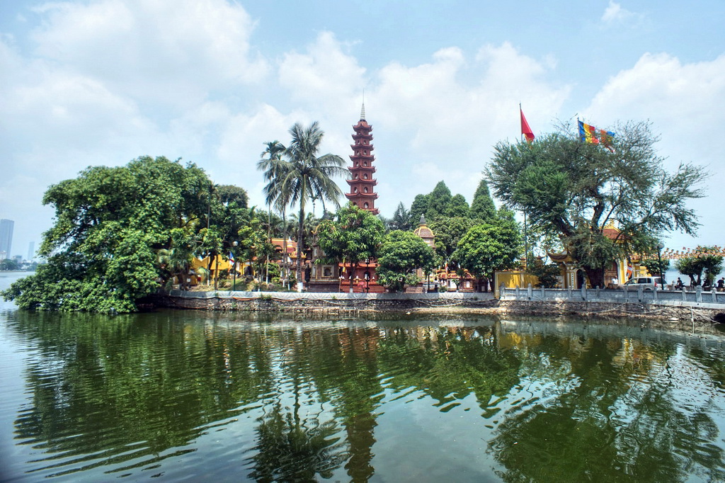Chùm ảnh: Chùa Trấn Quốc – ngôi chùa lâu đời nhất Hà Nội