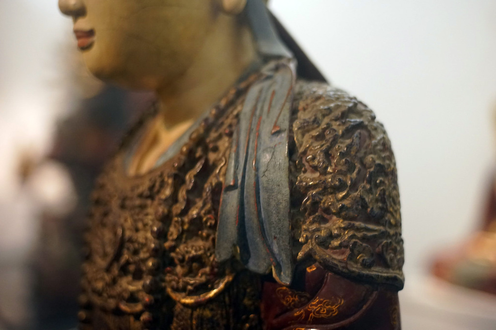 Chùm ảnh: Nhan sắc Hoàng hậu Trịnh Thị Ngọc Trúc qua bức tượng 300 tuổi