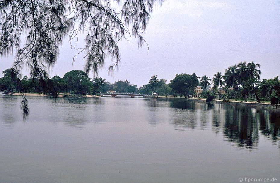 Hà Nội: Hồ ở công viên Lê Nin