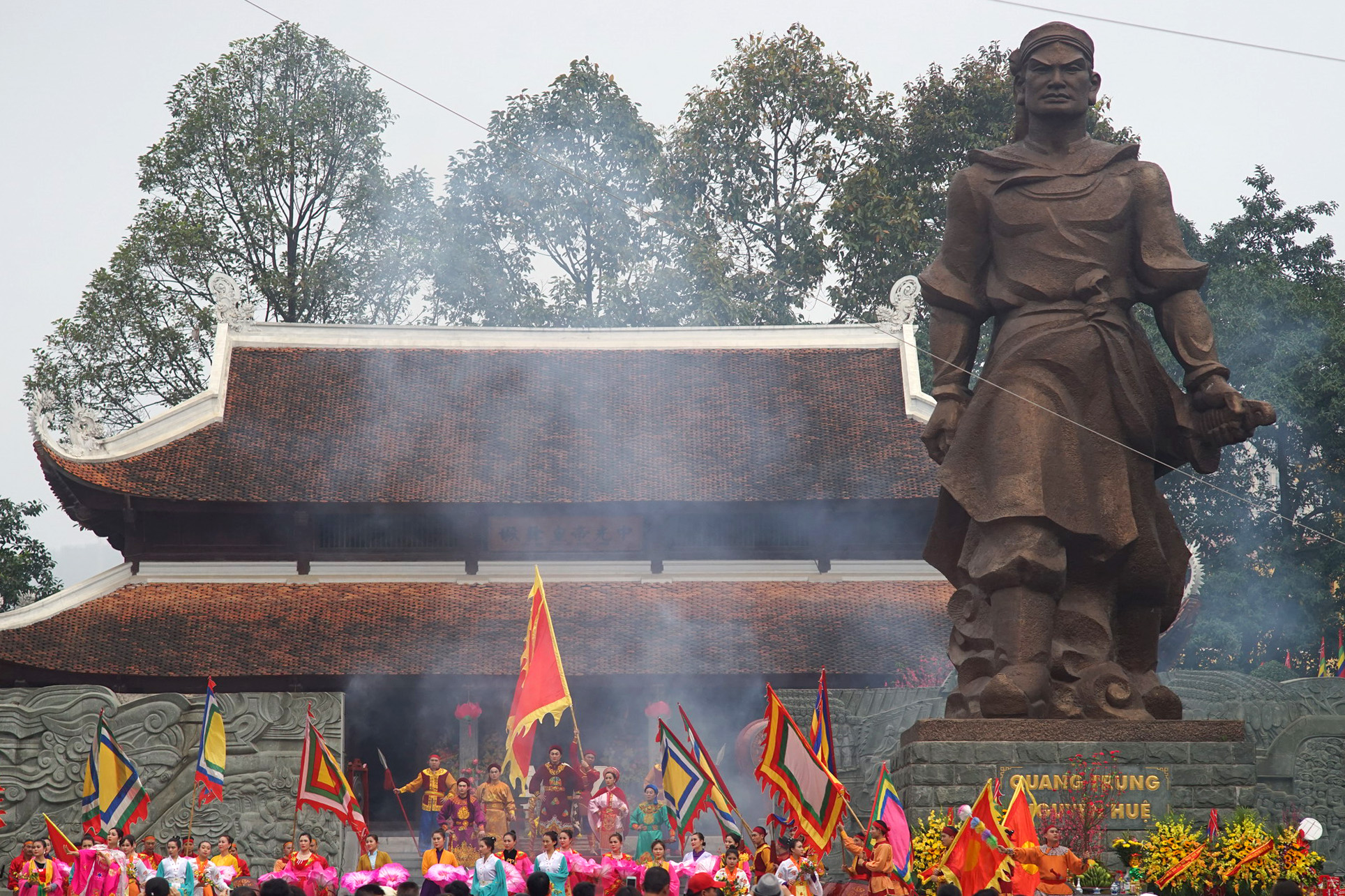 Hoàng đế Quang Trung đã làm gì sau khi đánh quân phương Bắc tơi bời?