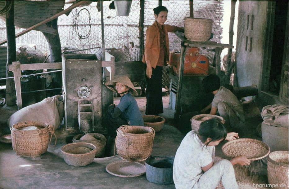 Mỹ Lai: máy xay xát gạo