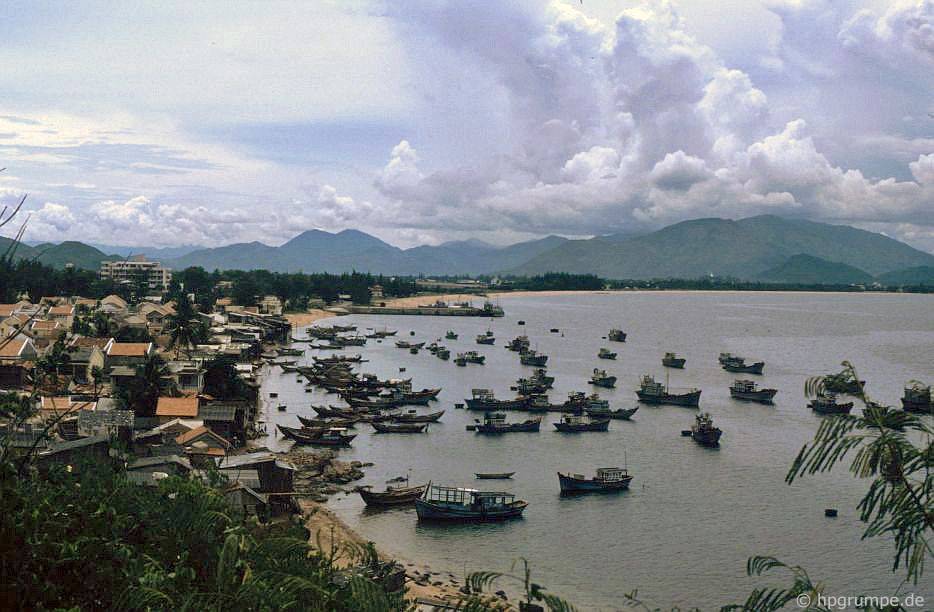 Nha Trang: Lái xe đến đảo Hòn Miễu