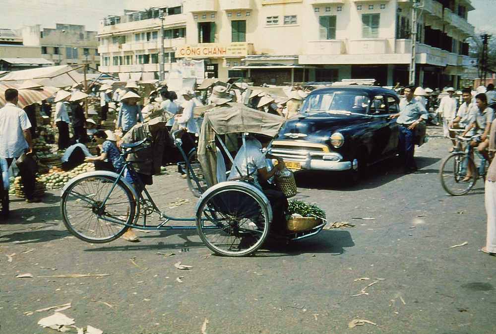 Những bức ảnh màu hiếm về Sài Gòn năm 1956