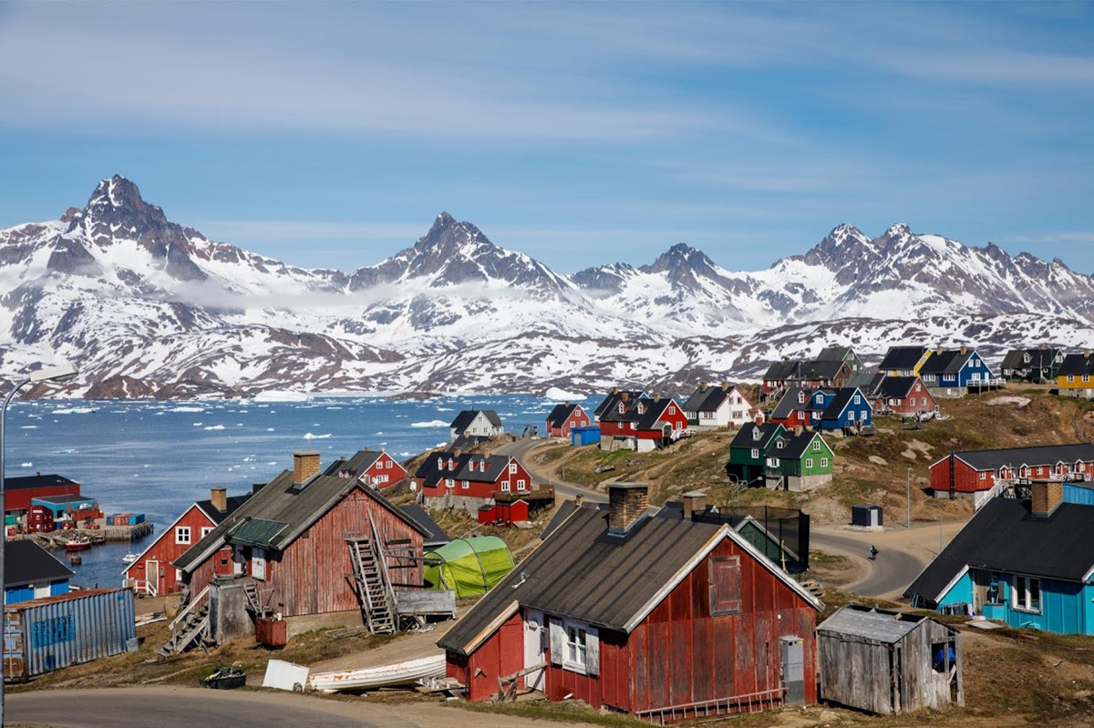 Chùm ảnh: Chống chọi băng tan nhanh chưa từng có ở đảo băng lớn nhất thế giới