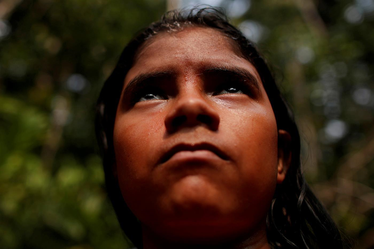 Chùm ảnh: Bộ tộc bản địa quyết bảo vệ rừng Amazon bằng máu của mình