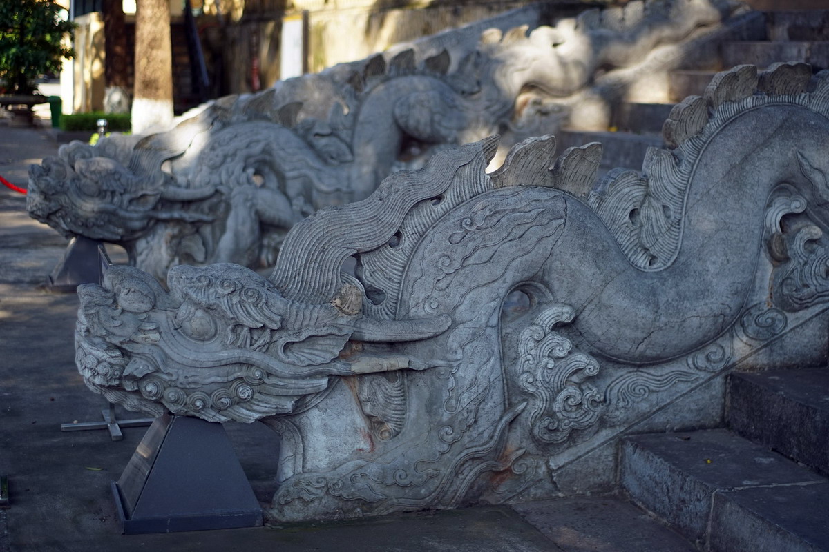 Chùm ảnh: Cận cảnh cặp rồng đá 500 tuổi đẹp nhất Việt Nam