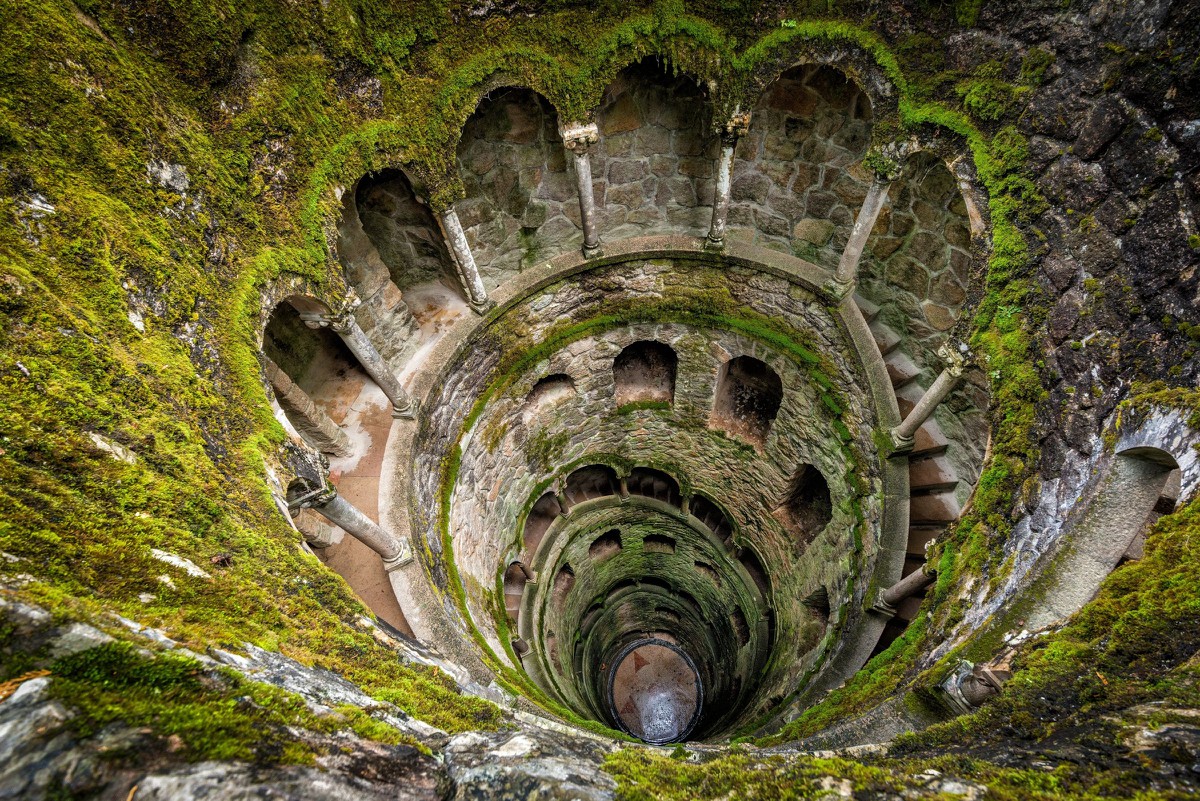 Chùm ảnh: Ngọn tháp đảo ngược dưới lòng đất ở Bồ Đào Nha