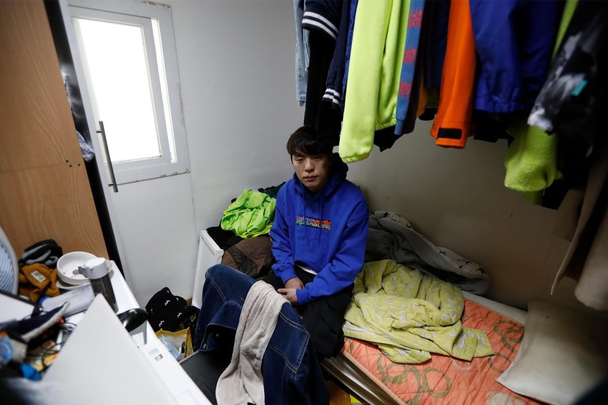 Chùm ảnh: ‘Thìa bẩn’ – lớp người trẻ nằm ngoài lề xã hội Hàn Quốc