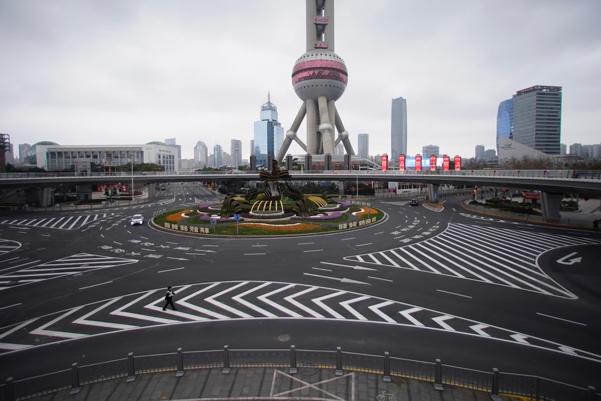 Chùm ảnh: Bắc Kinh, Thượng Hải rơi vào ‘hôn mê’ vì nỗi sợ dịch bệnh