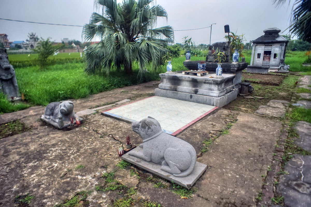 Chùm ảnh: Lăng Quận Vân – lăng mộ đá cổ đẹp nhất đất Hà Tây cũ