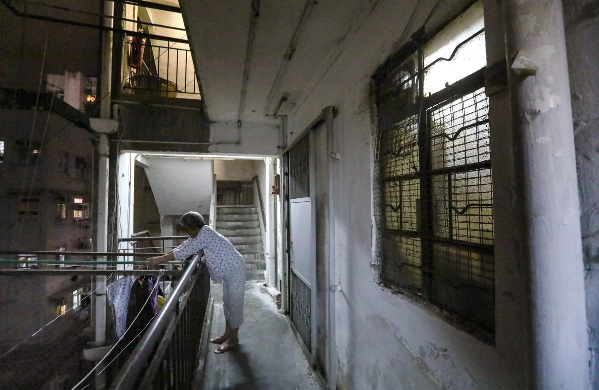 Cái chết cô độc của ‘người già vô hình’ ở Hồng Kông