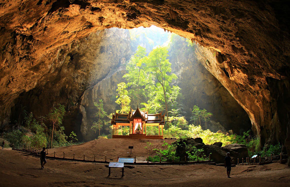 Chùm ảnh: Mãn nhãn vơi 10 hang động đẹp huyền ảo trên thế giới