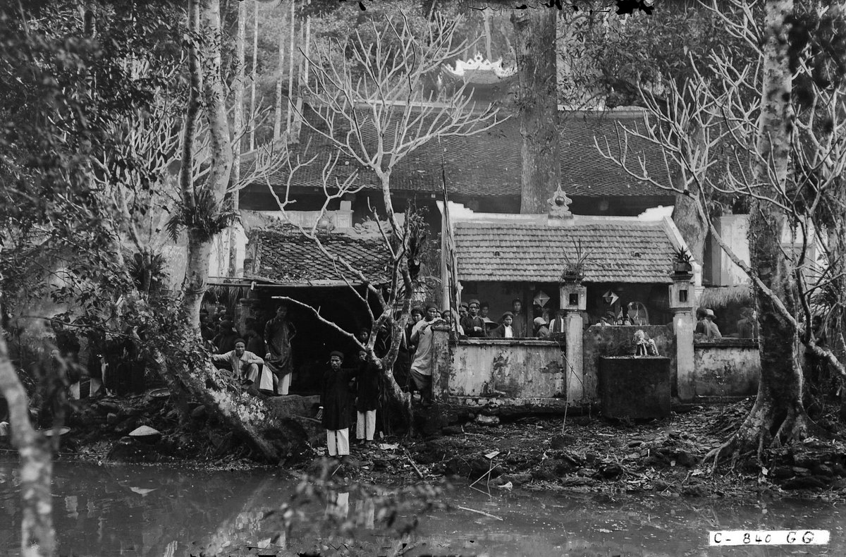 Chùm ảnh: Ngôi đền có ‘cá thần’ ở Thanh Hóa thập niên 1920