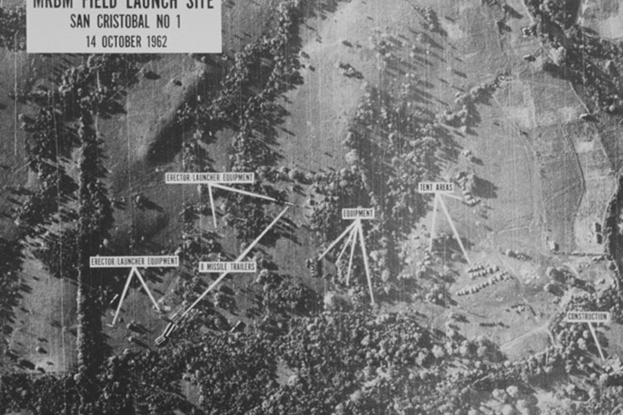 Toàn cảnh cuộc khủng hoảng tên lửa Cuba năm 1962
