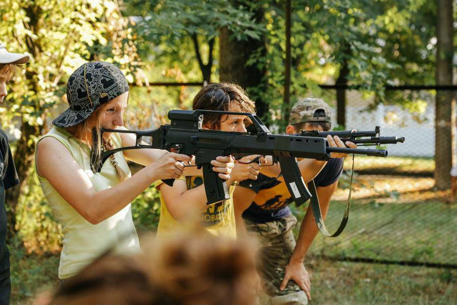 Sự thật kinh hoàng về mạng lưới trại tẩy não trẻ em của phát-xít Ukraina