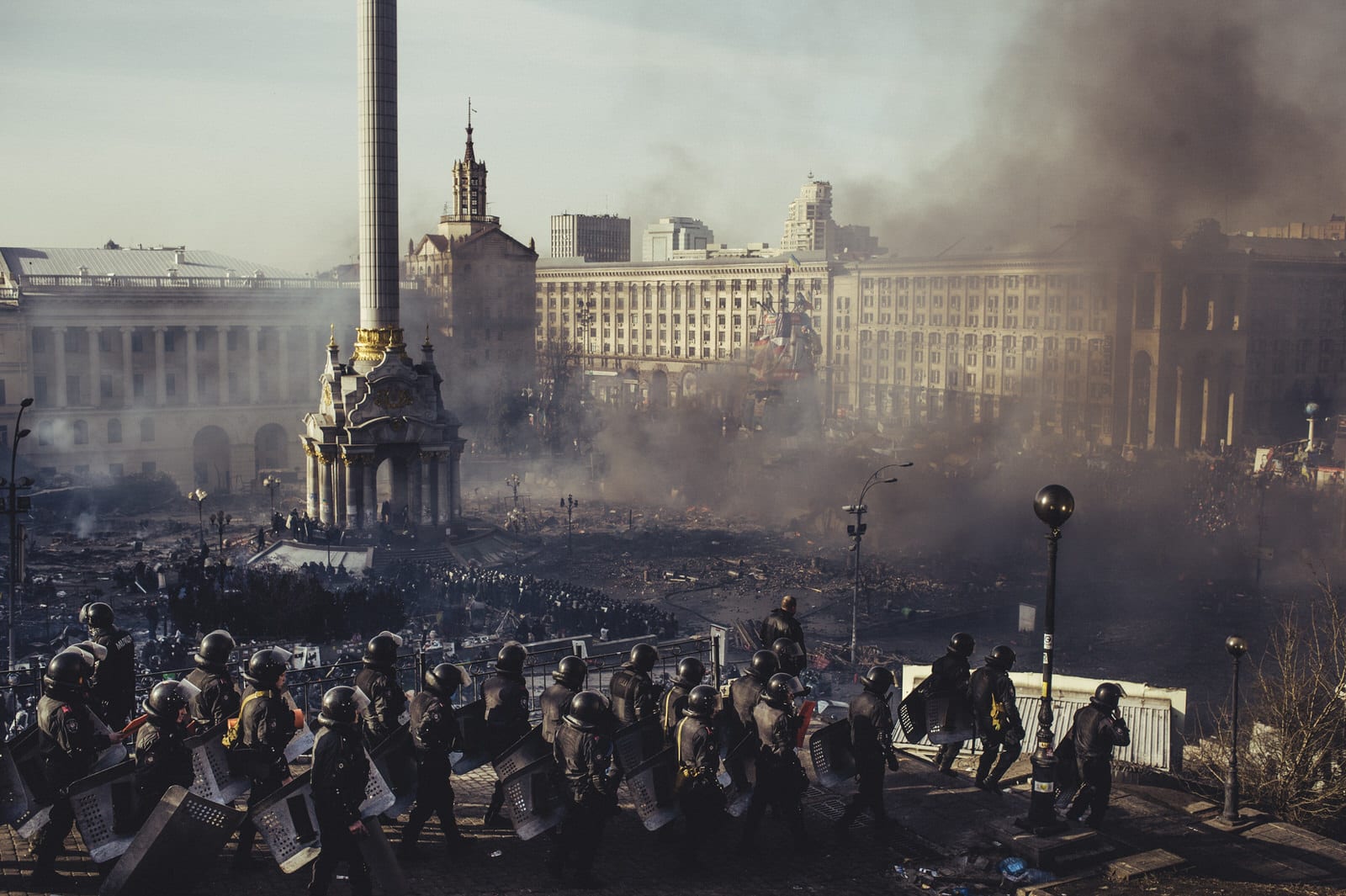 Mỹ đã dùng ‘dân chủ’ để dựng một chính quyền ‘giả cầy’ ở Kiev như thế nào?