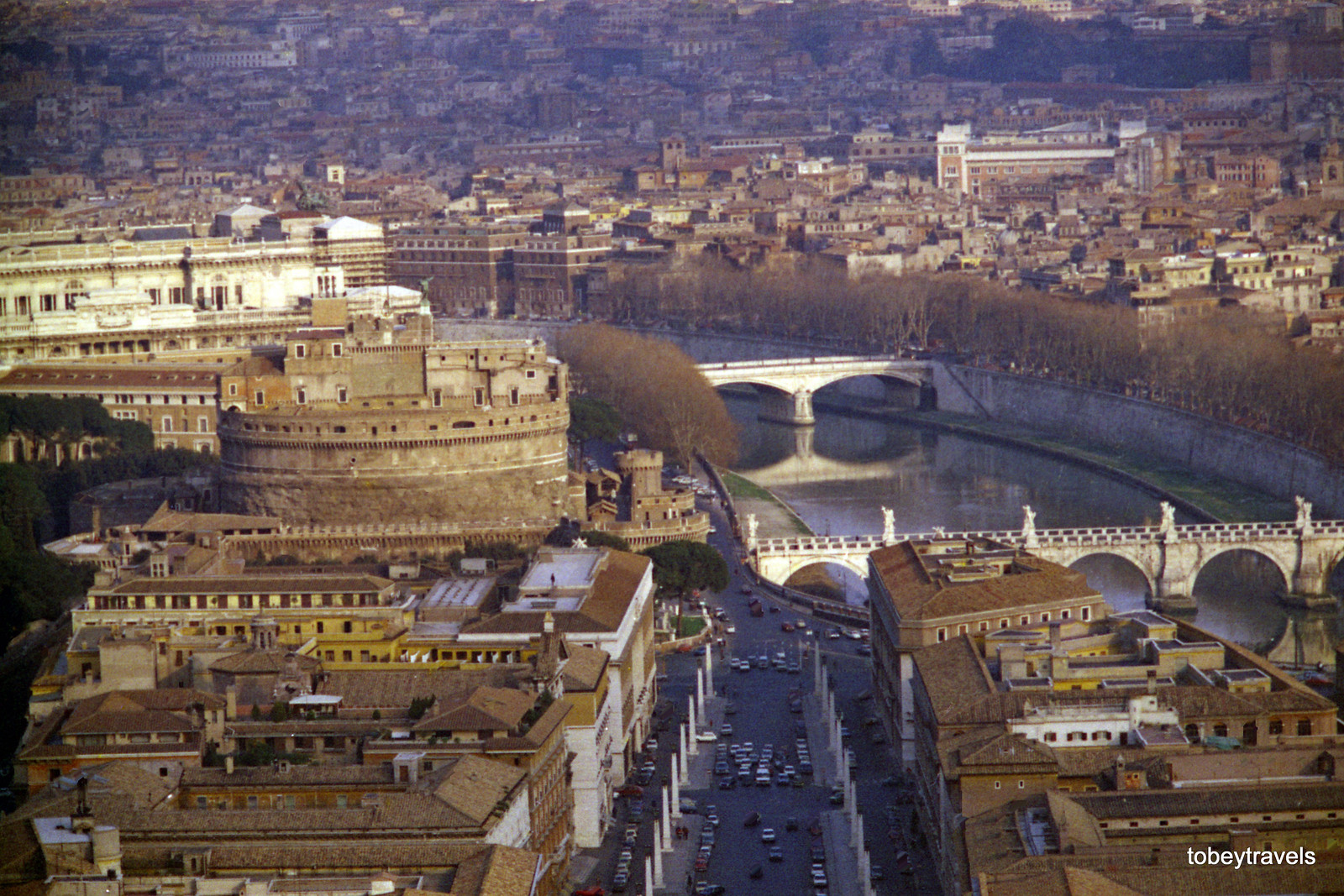 Chùm ảnh: Nét cổ kính và tráng lệ của thành phố Roma năm 1982