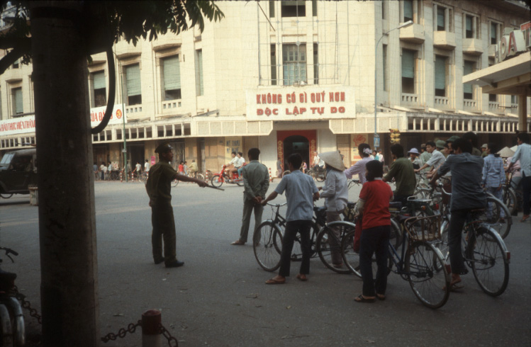Những bức ảnh quý giá, phải xem về Hà Nội năm 1989