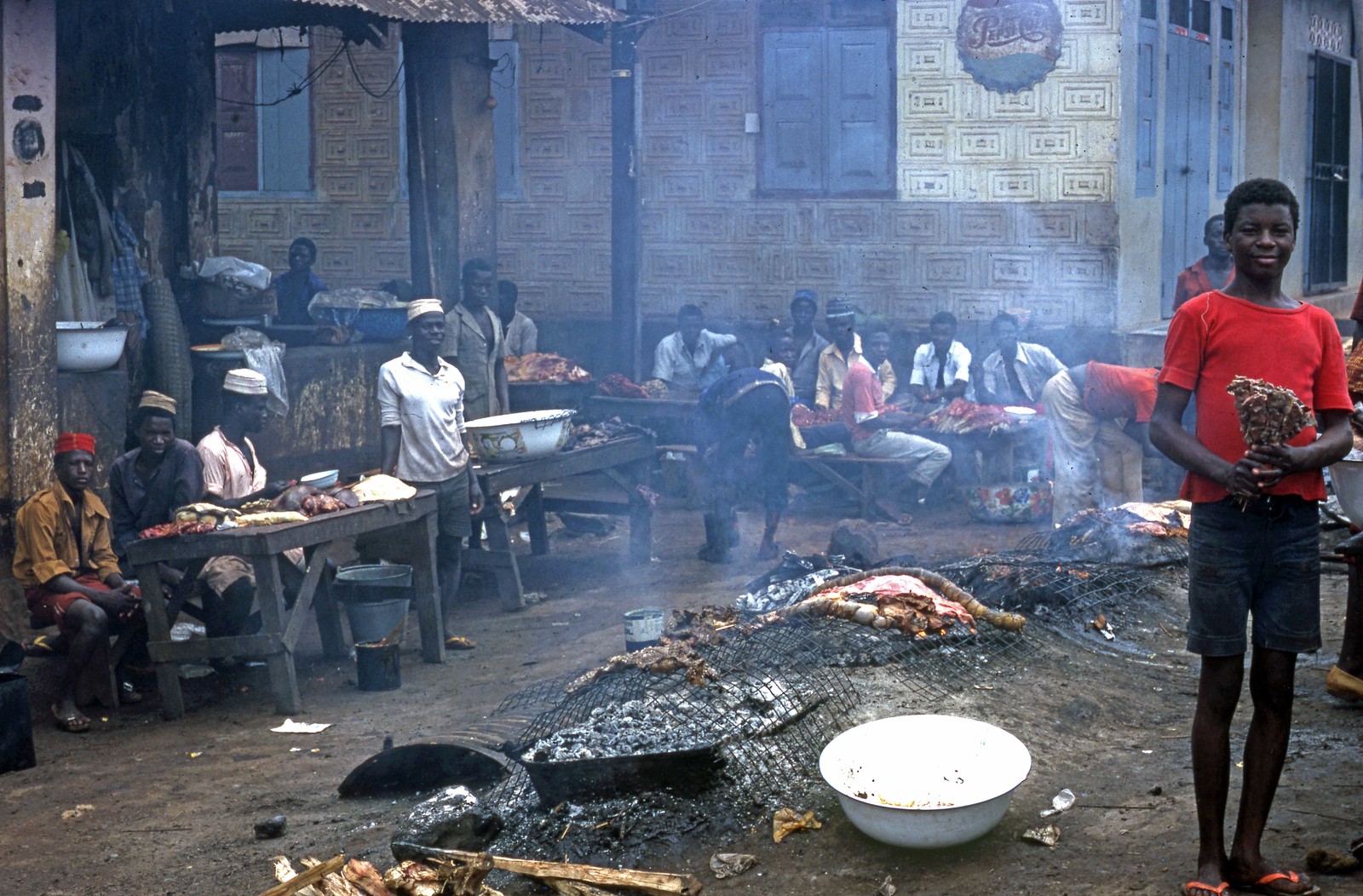 Chùm ảnh: Thú vị đời sống ở đất nước Nigeria năm 1980
