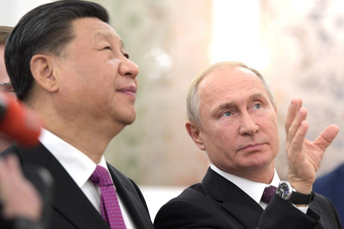 Quan hệ Nga – Trung trong bối cảnh quốc tế hiện nay và một số vấn đề đặt ra đối với Việt Nam