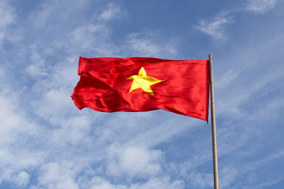Chính sách cân bằng nước lớn của Việt Nam trong bối cảnh cạnh tranh Mỹ – Trung
