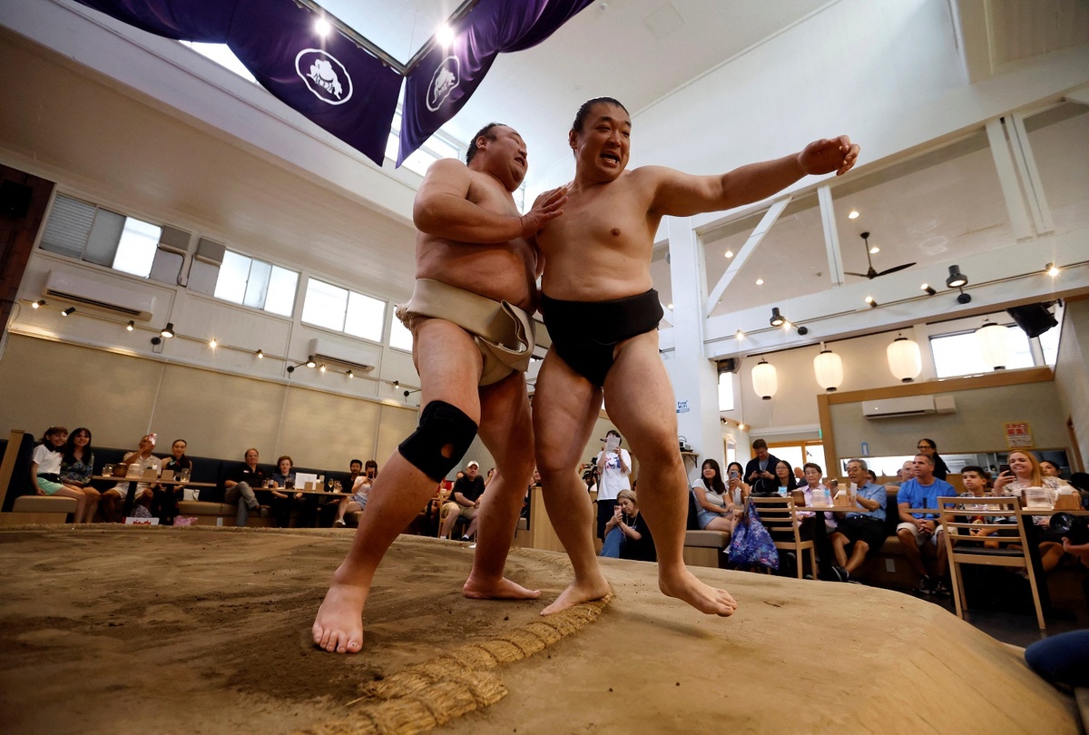 Chùm ảnh: Công việc đặc biệt của võ sĩ sumo Nhật Bản sau khi giải nghệ