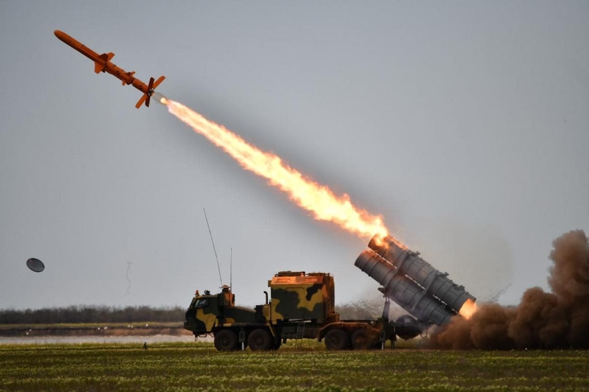 Đánh du kích bằng tên lửa: Chiến thuật cực kỳ khó chịu của Ukraina
