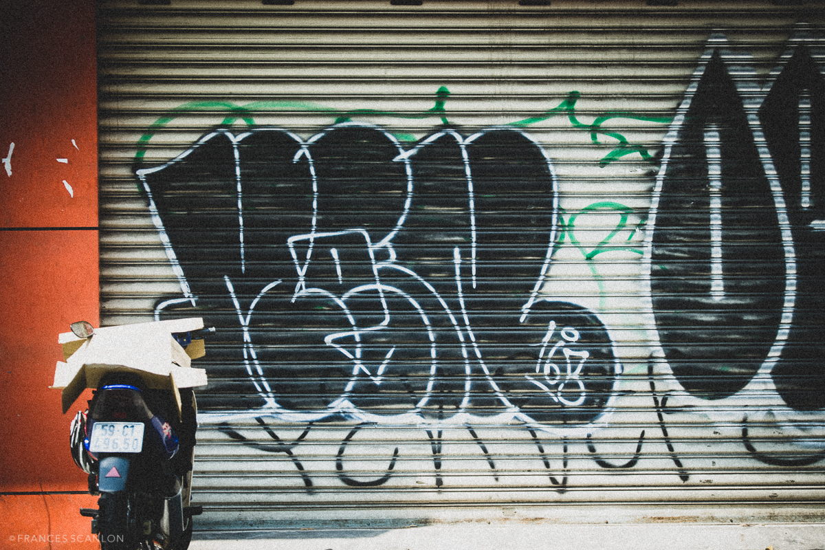Nên ứng xử thế nào với ‘văn hóa’ graffiti?