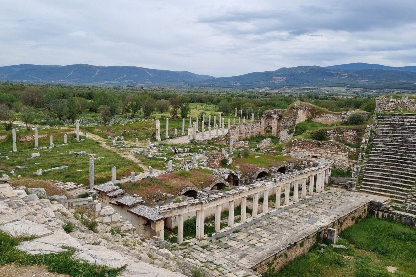 Chùm ảnh: Tàn tích thánh địa tình ái nổi tiếng của người Hy Lạp cổ đại