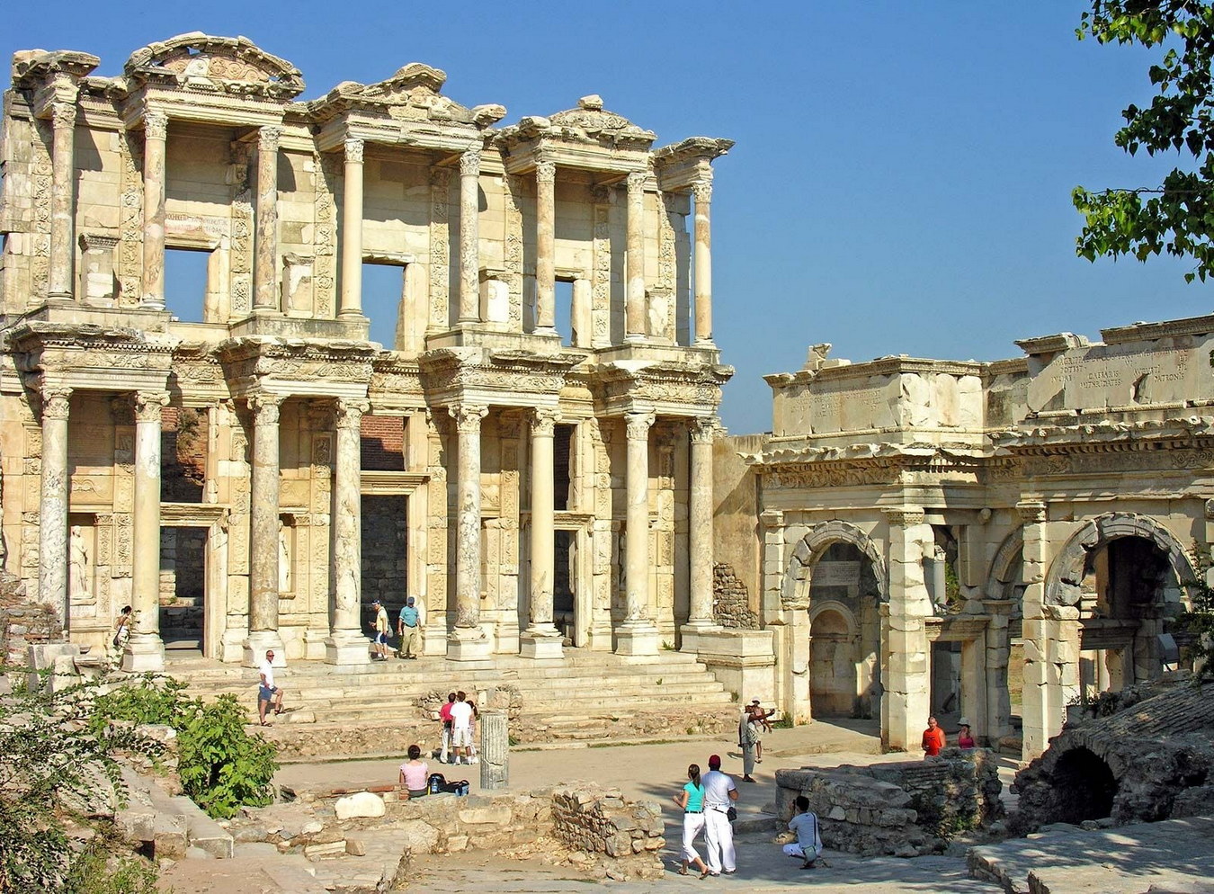 Chùm ảnh: Choáng ngợp trước sự tráng lệ của thành phố cổ Ephesus