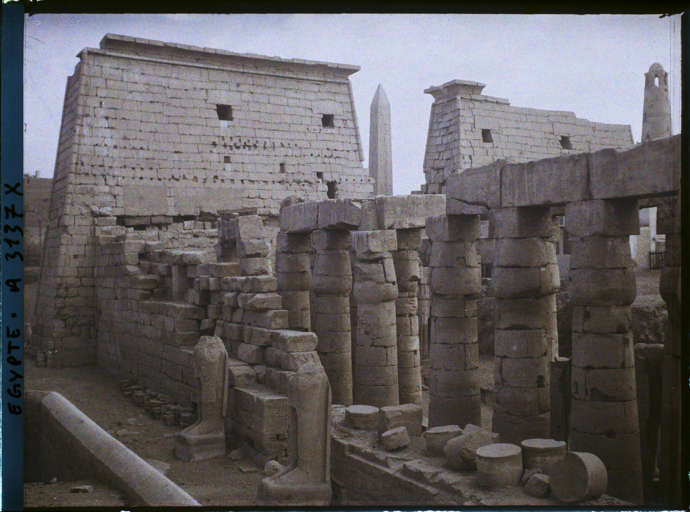 Chùm ảnh: Ghé thăm đền Luxor huyền thoại ở Ai Cập năm 1914
