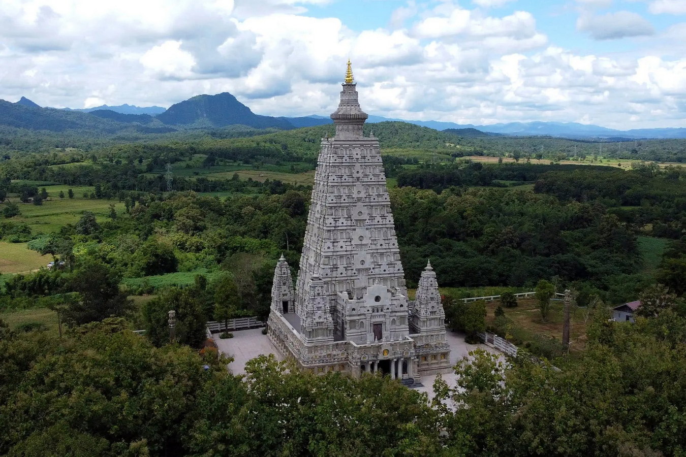 Chùm ảnh: Chiêm ngưỡng ngôi chùa tráng lệ nơi Đức Phật giác ngộ