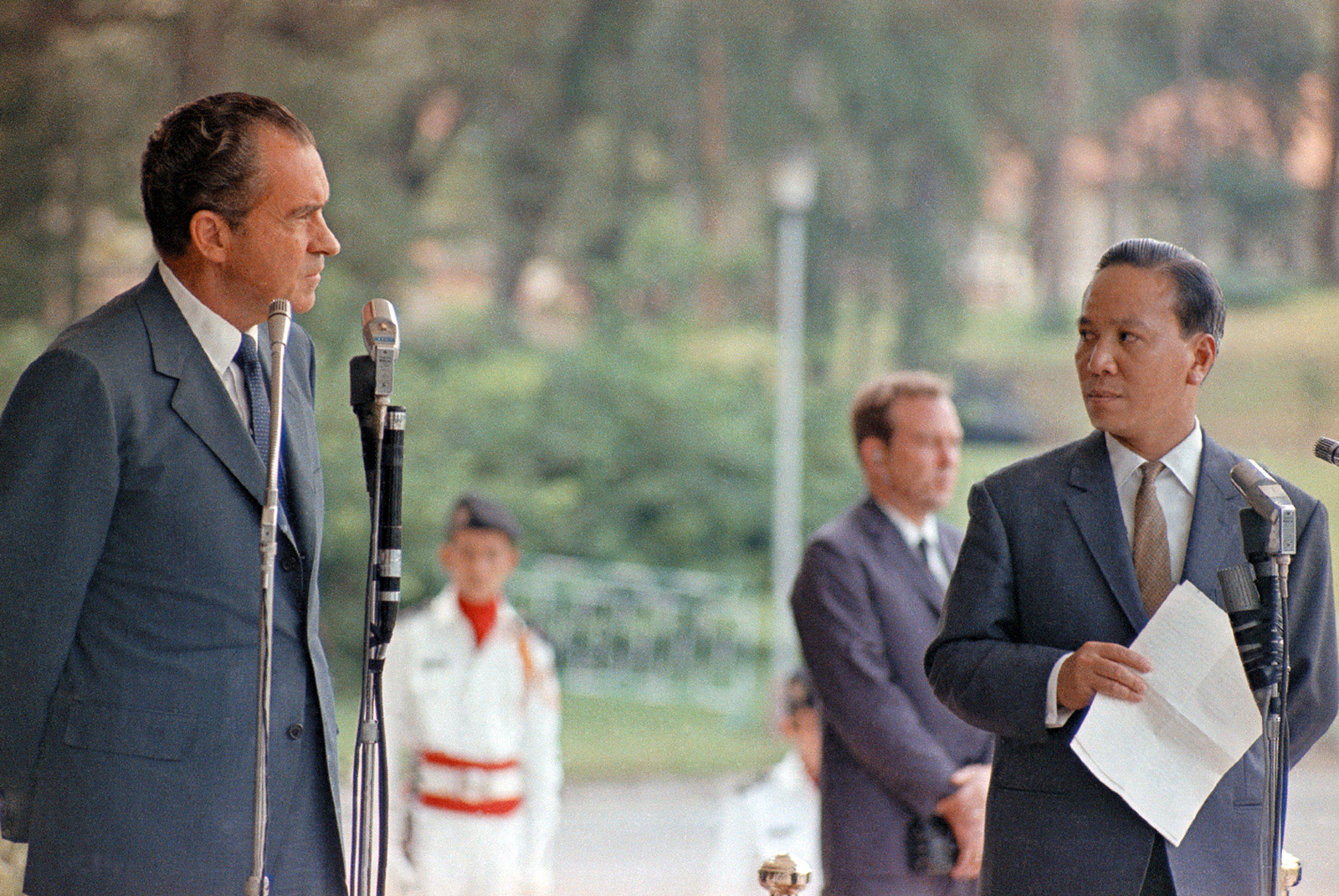 Chùm ảnh: Chuyến thăm Sài Gòn của Tổng thống Nixon năm 1969