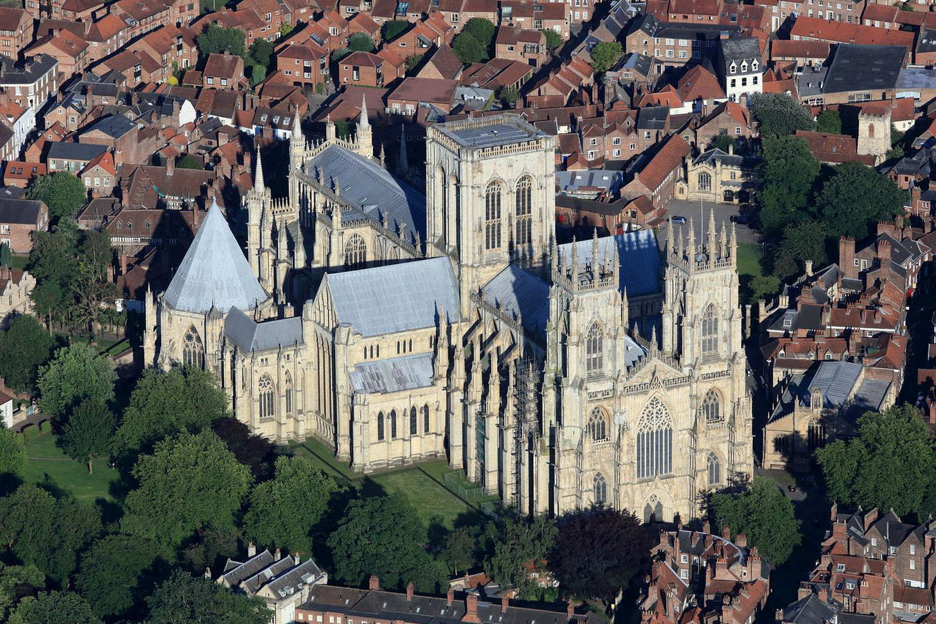 Chùm ảnh: Top 10 nhà thờ Gothic tráng lệ nhất quả đất
