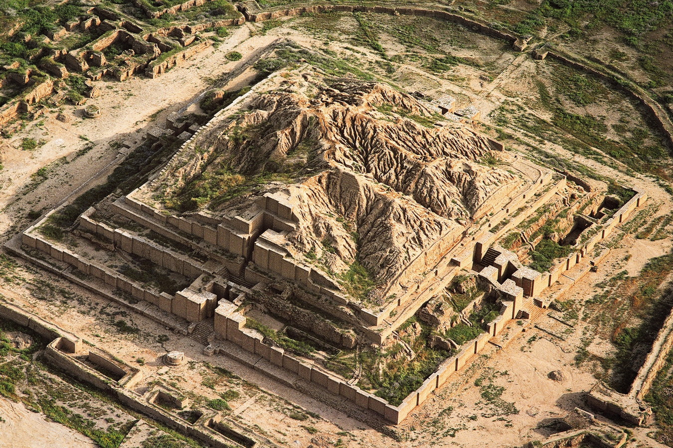 Chùm ảnh: Chogha Zanbil – kim tự tháp 3.000 tuổi của đất nước Iran