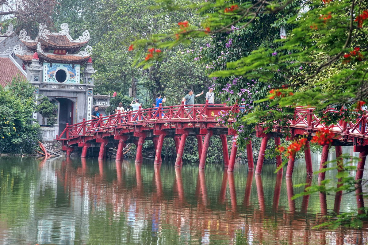 Đền Ngọc Sơn - Nơi tâm linh ở Hà Nội